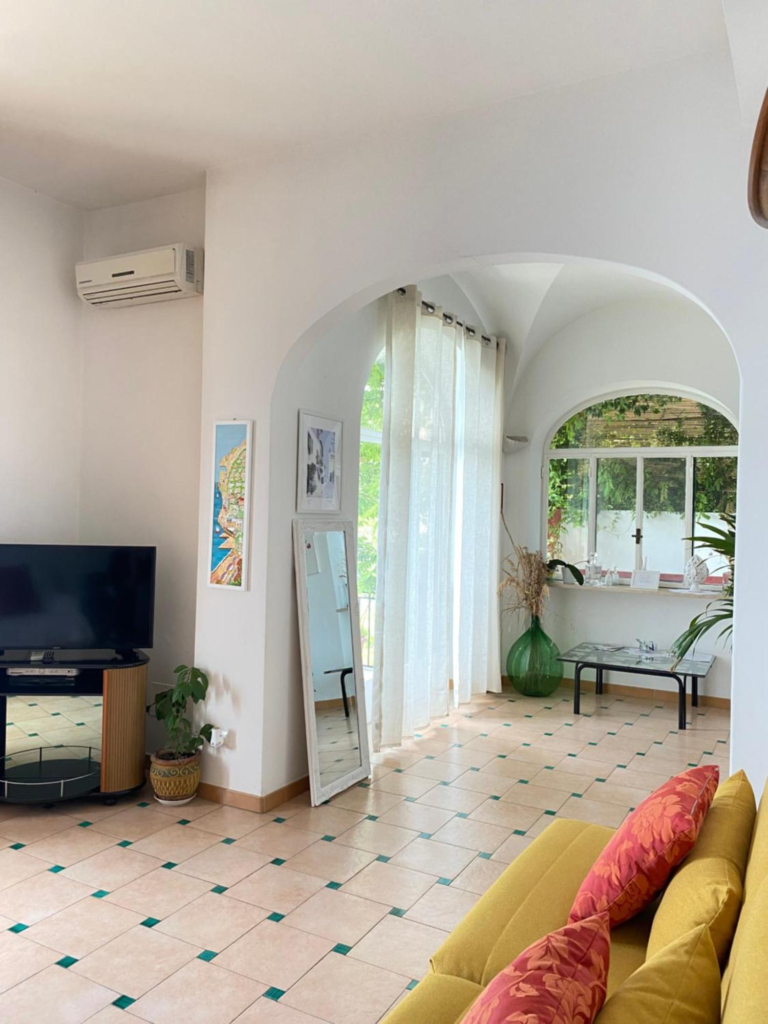 Positano'S Flats Apartment Ngoại thất bức ảnh